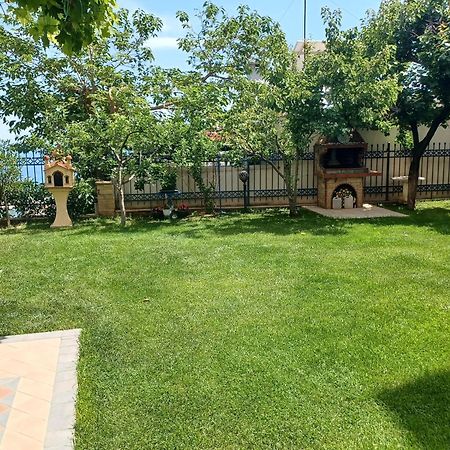 Garden House Near The Sea Apartment Kavala Exterior foto